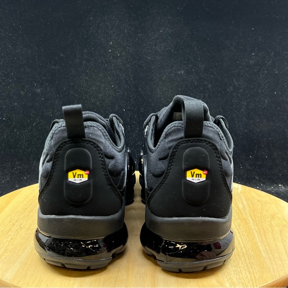 Nike Air VaporMax Plus Triple Black 2021 Mens 924453-004 Multiple Sizes - Picture 5 of 9